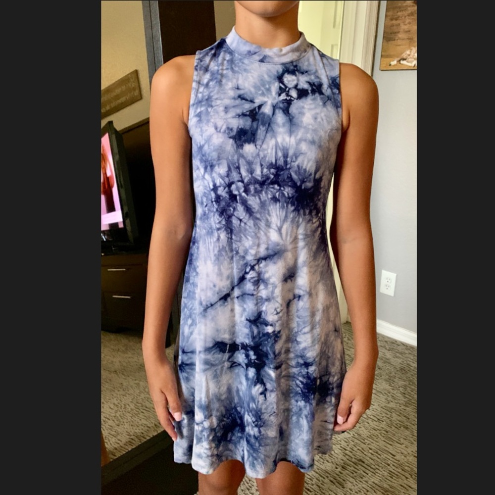 Girls marble blue dress